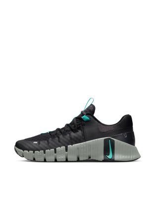 Nike Free Metcon 5 Sneakers In Black And Green In Black