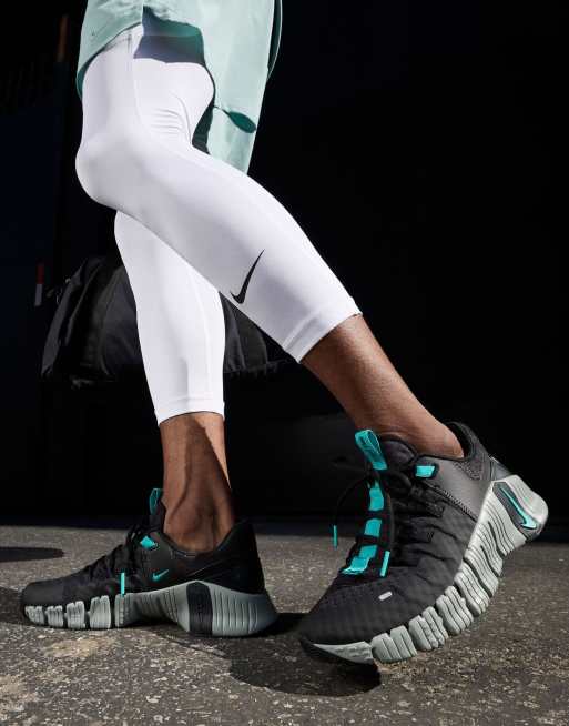 Nike Free Metcon 5 sneakers in black and green ASOS