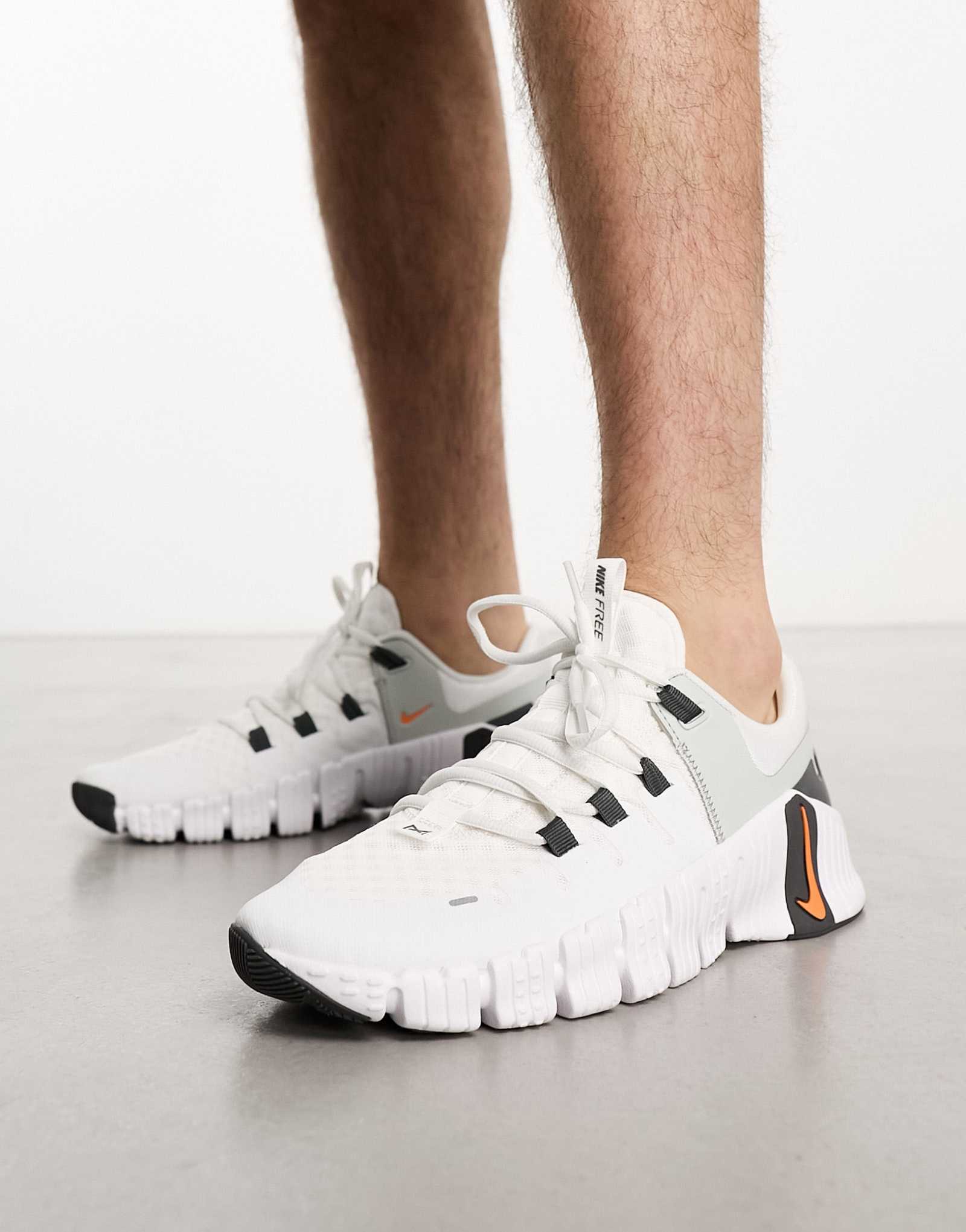 Кроссовки Nike Free Metcon 5 белого цвета 