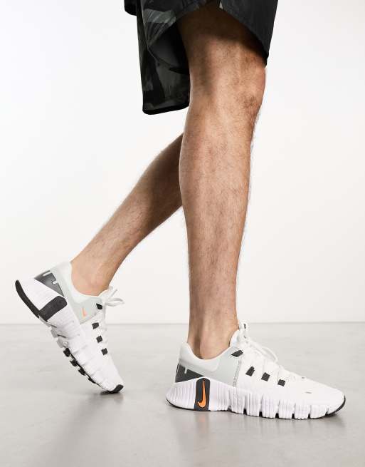 NIKE】W FREE METCON 5(スニーカー)｜シューズ｜emmi（エミ）の