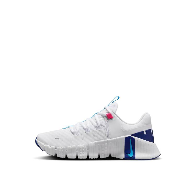 Nike Free Metcon 5 sneakers in white ASOS