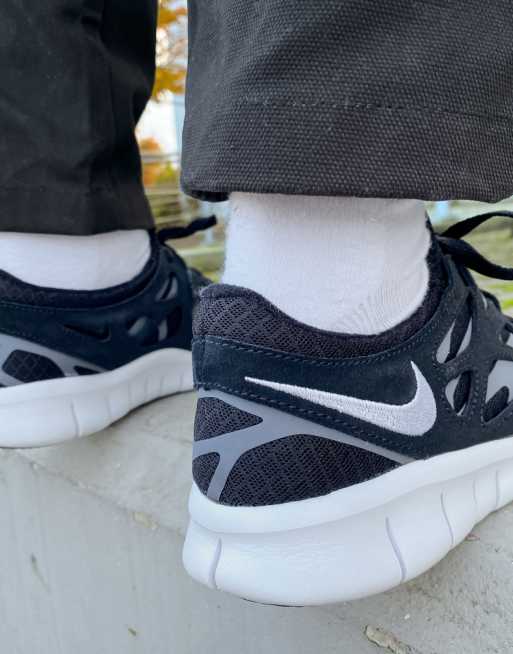 Free run clearance 2 black white