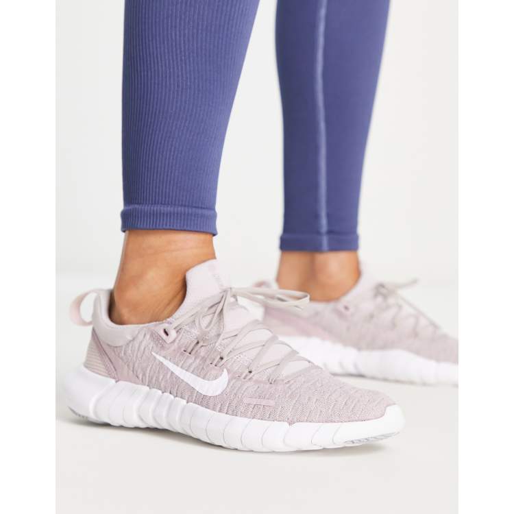 Nike Free Run 5.0 Baskets Rose et blanc ASOS