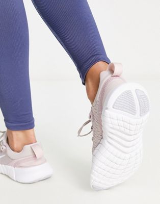 Nike Free Run 5.0 in pink and white ASOS