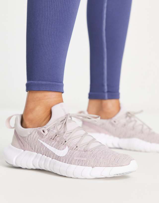 Nike Free Run 5.0 sneakers in pink