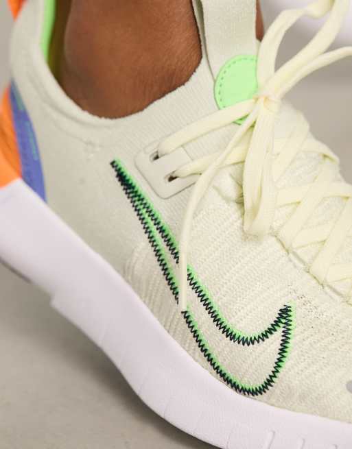 Nike free shop run white flyknit