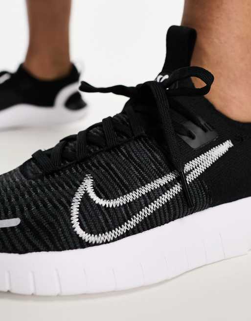 Nike free tr flyknit 3 black and clearance white