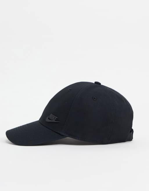 Nike – Futura – Kappe in Schwarz mit farblich abgestimmtem Metall-Logo, 2 von 4