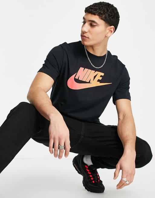 Nike – Futura – Svart t-shirt med tryck framtill, 2 av 4