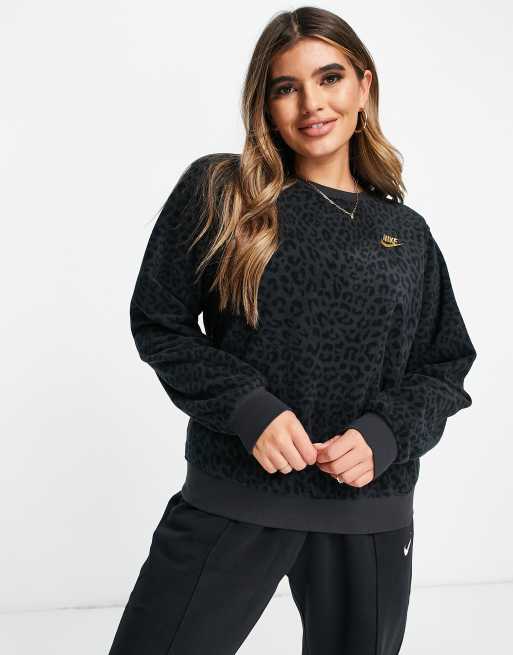 Nike animal clearance sweatshirt