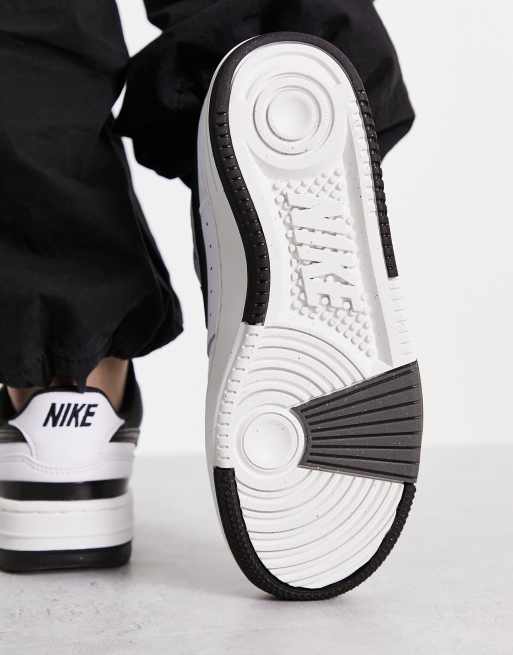 Nike – Gamma Force – Biało-czarne buty sportowe, 3 z 4