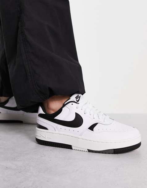 Black white best sale nike shoes