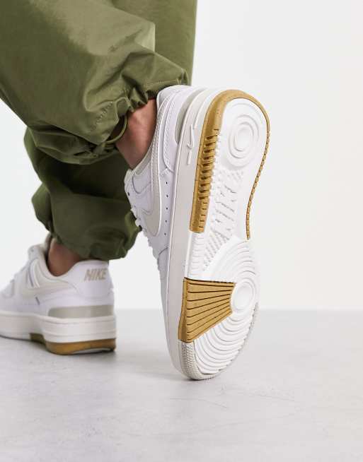 Nike Gamma Force sneakers in white & stone, 3 of 4