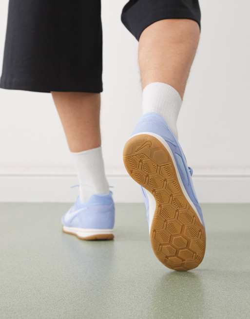 Nike Gato LV8 unisex trainers in blue, 3 of 5