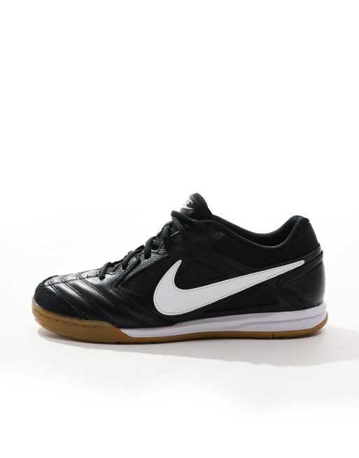 Nike Gato sneakers in black and white, 2 of 5