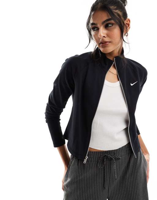 Nike – Gerippte Jacke in Schwarz mit kleinem Swoosh-Logo und Reißverschluss
