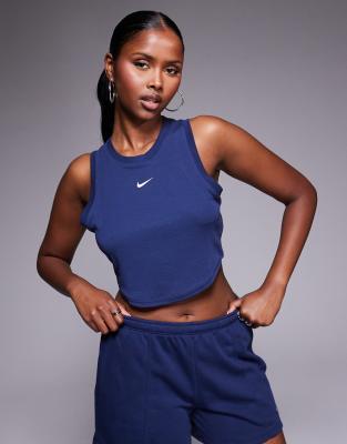 Nike - Geripptes Essential-Tanktop mit Cropped-Schnitt in Marineblau