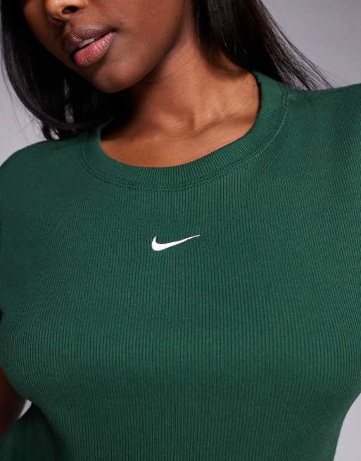 Nike – Geripptes, kurzärmliges Oberteil in Grün, 3 von 4