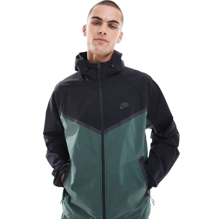 Nike Giacca tecnica verde scuro e nera con zip ASOS