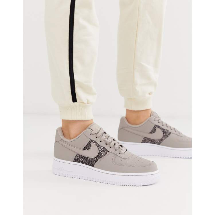 Aanwezigheid Fraude Kauwgom Nike glitter Air Force 1 '07 trainers | ASOS