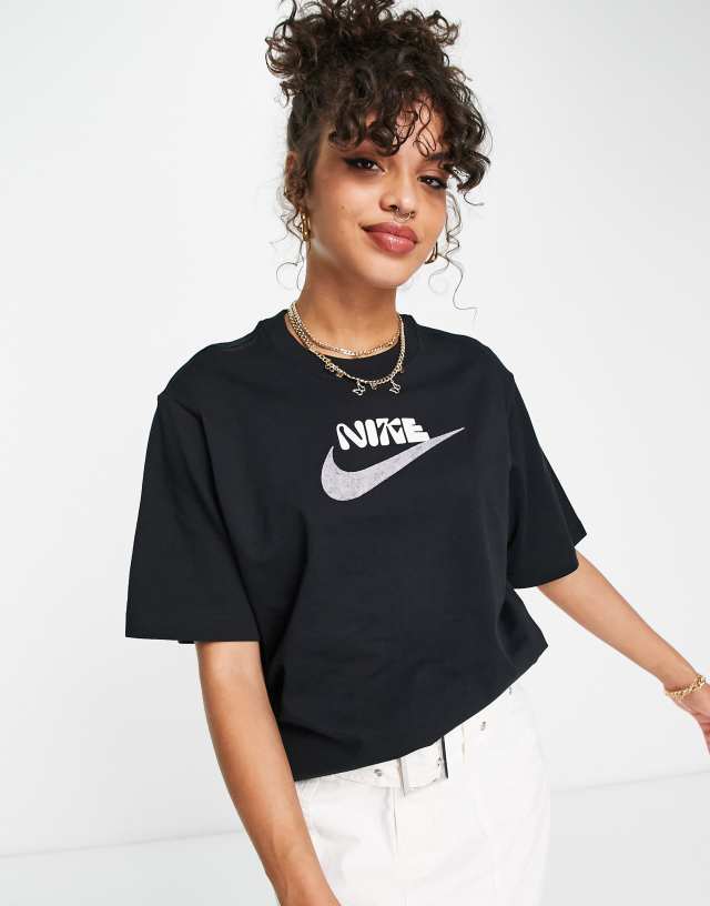 Nike Graphic boxy T-shirt in black