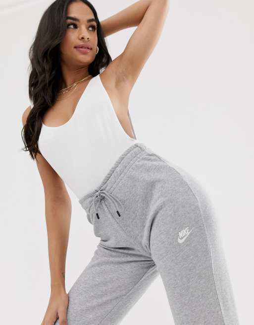 NIKE Sportswear Essential Womens Slim Jogger Sweatpants