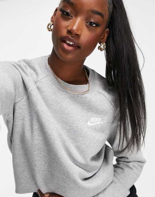 Nike basic 2025 crew neck sweater