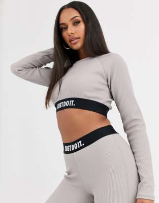 nike long sleeve crop top