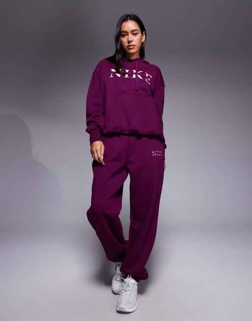 Nike Gym Life Swoosh graphic oversized hoodie in burgundy, 2 of 4