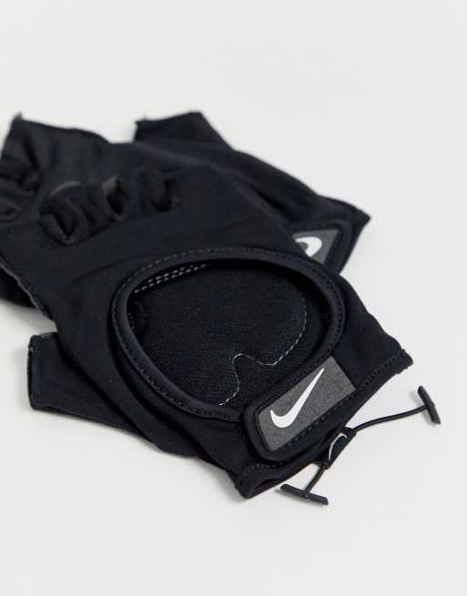 Nike Gym Ultimate fitness gloves in black, 4 of 4