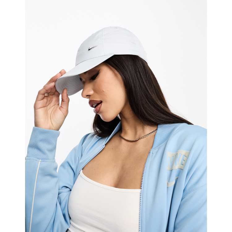 Nike H86 metal swoosh cap in white