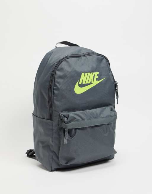 Nike heritage cheap grey backpack