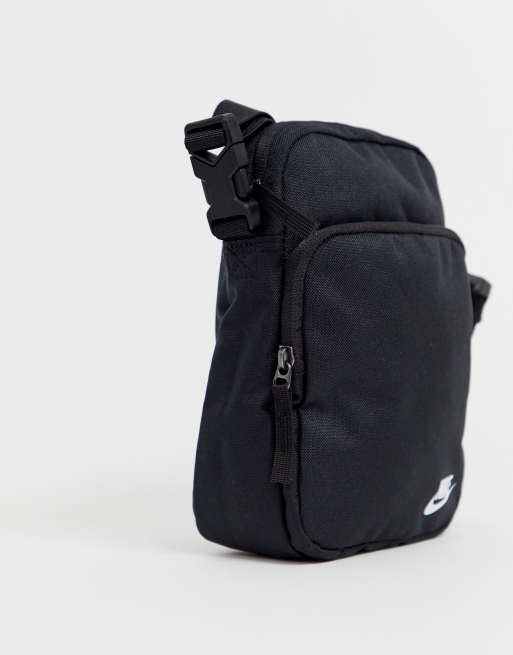 Nike heritage 2.0 best sale flight bag in black
