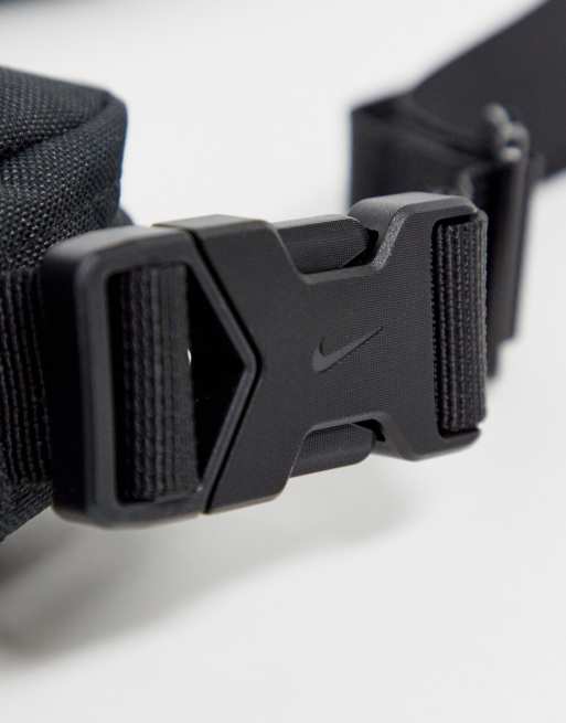Nike Heritage 2.0 flight bag in black