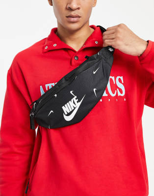 nike heritage bum bag in black