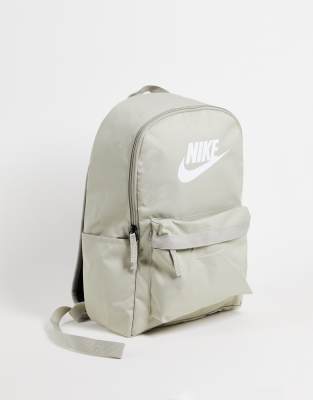 Nike grey heritage 2024 metallic logo backpack