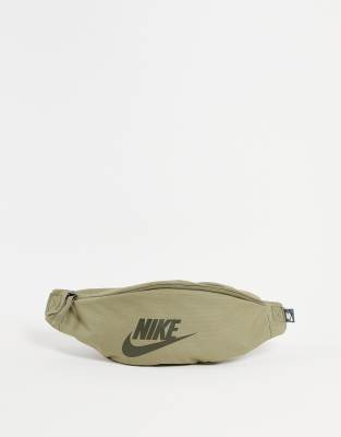 Nike Nike Heritage Bum Bag in khaki-Green