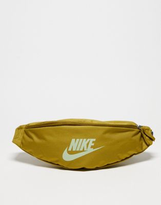 Nike Heritage bumbag in golden moss