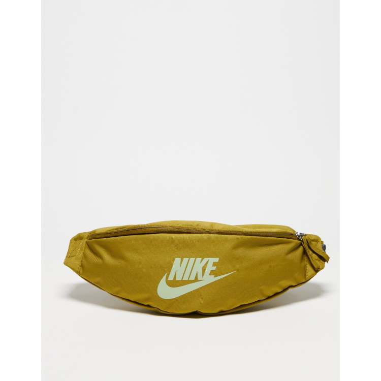 Nike bum bag sale shop