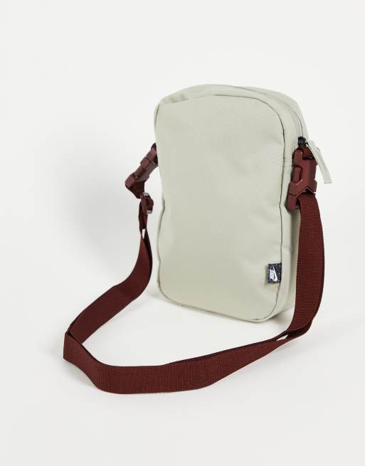Nike heritage cross body bag 2025