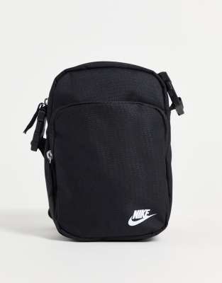 Heritage sling hotsell bag nike