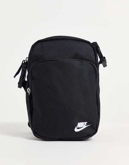 Symmetrie leef ermee specificatie Nike - Heritage - Crossbody tas in zwart | ASOS