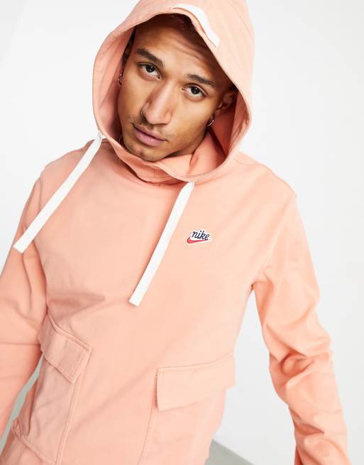 Nike - Heritage Essentials - Geweven hoodie met wassing in vaalperzik