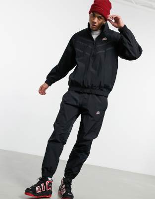 nike heritage half zip jacket