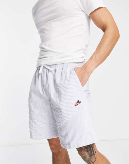 nike heritage essentials