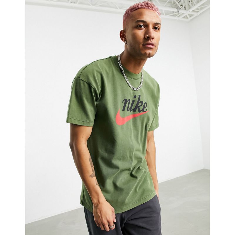 Nike – Heritage Essentials – T-Shirt mit Logo in verwaschenem Khaki