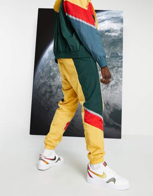 Nike heritage essentials woven cuffed joggers cheap
