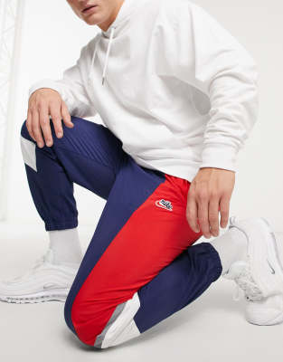 nike heritage cuffed joggers