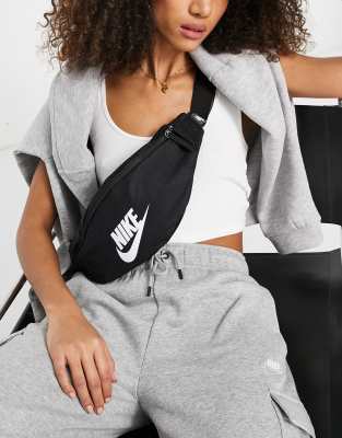 women's nike fanny pack