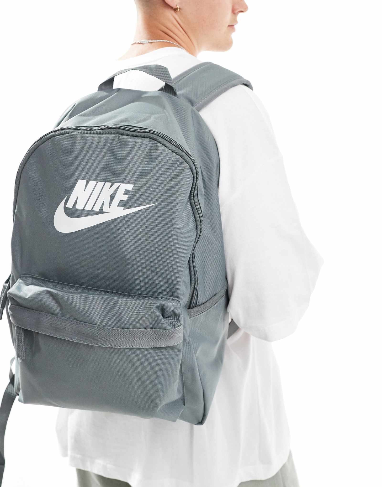Рюкзак с логотипом Nike Heritage серого цвета